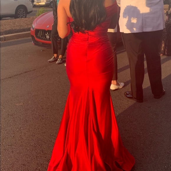 Jessica Angel Dress - Picture 7 of 8